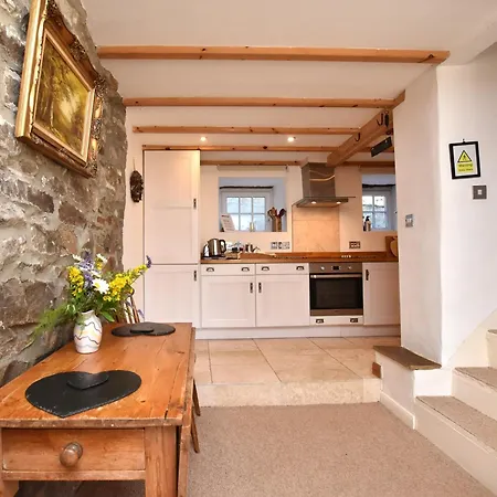 1 Bed In Richmond 36769 Vakantiehuis