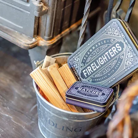 1 Bed In Richmond 36769 Vakantiehuis *