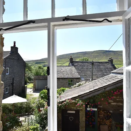 1 Bed In Richmond 36769 Ferienhaus